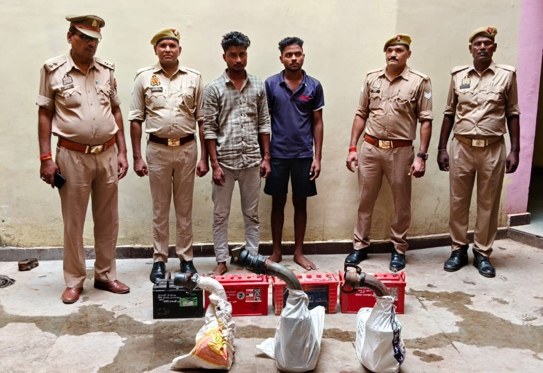 खेत से बैटरी व मोनोब्लॉक चोरी का खुलासा, एक नाबालिग समेत तीन गिरफ्तार