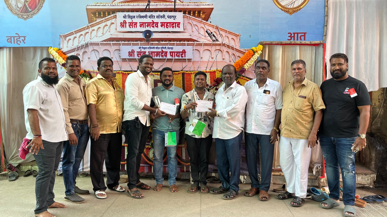 कालीना के राजा गणेशोत्सव मंडप में 105 भक्तों ने किया रक्तदान