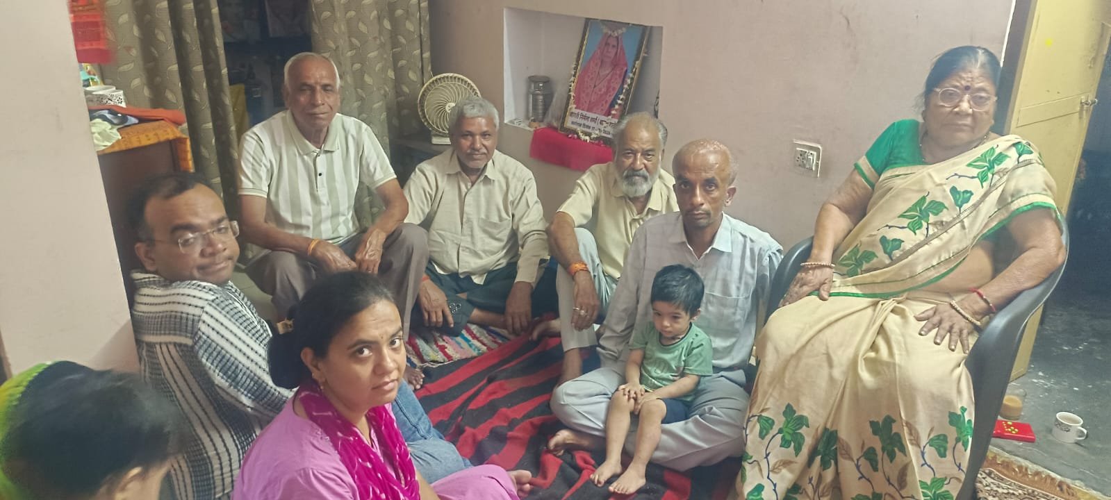निर्मला शर्मा की शोकसभा में छलके परिजनों के आंसू, नम आंखों से दी भावभीनी श्रद्धांजलि