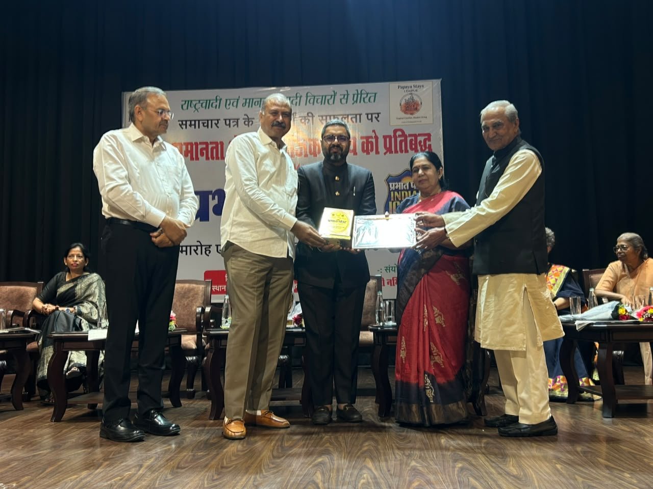 डॉ. सुरेन्द्र कुमार और डॉ. लता को मिला राष्ट्रीय स्तर का सम्मान