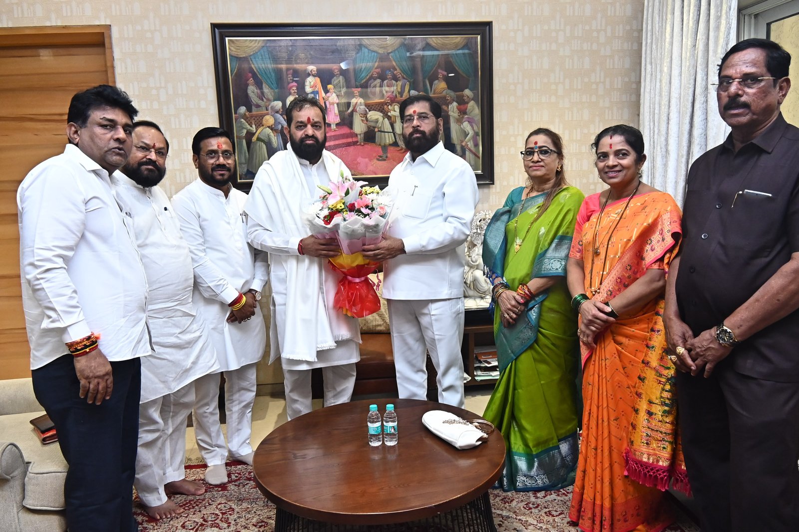 जन्मदिन पर विधायक दिलीप मामा लांडे ने उपमुख्यमंत्री एकनाथ शिंदे से की मुलाकात, लिया आशीर्वाद